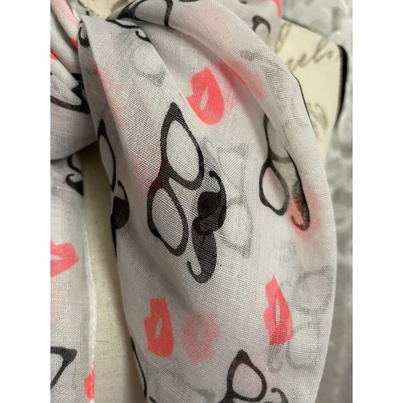 Vintage Silk Scarf Retro Design Lipstick & Mustaches Circa 1960s Unique 36x27" - Picture 7 of 8